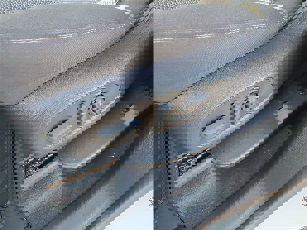 Used 2023 Chevrolet Traverse LT image 14