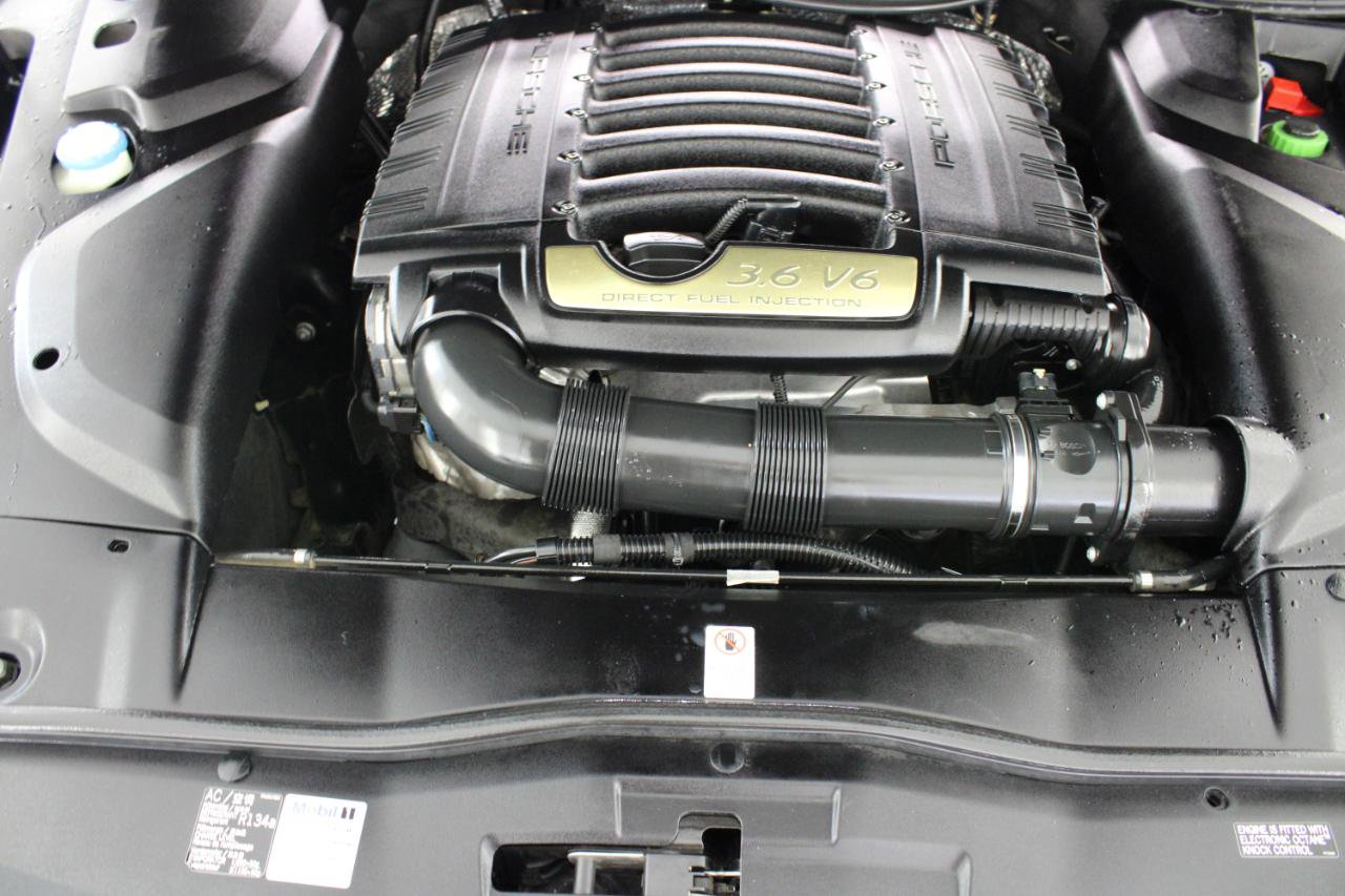 Used 2016 Porsche Cayenne image 65