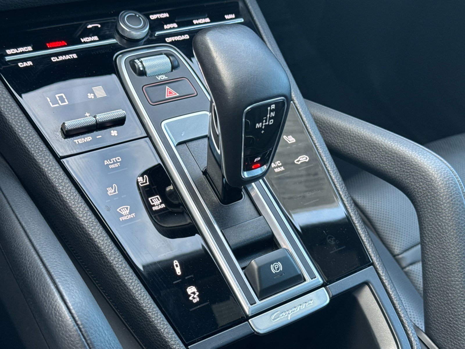 Certified 2023 Porsche Cayenne Coupe image 22