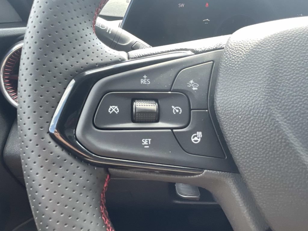 New 2026 Chevrolet Trax RS w/ Sunroof Package FWD image 23
