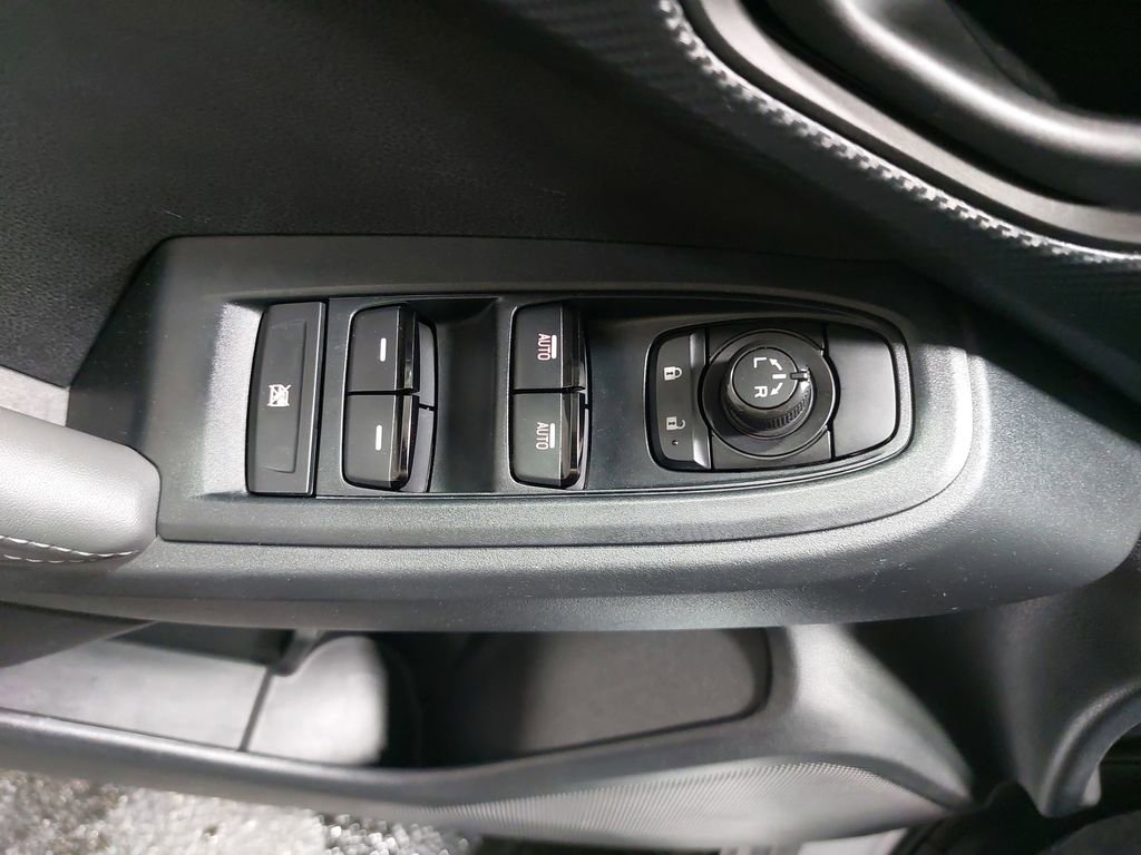 Used 2024 Subaru Crosstrek 2.0i Premium image 27