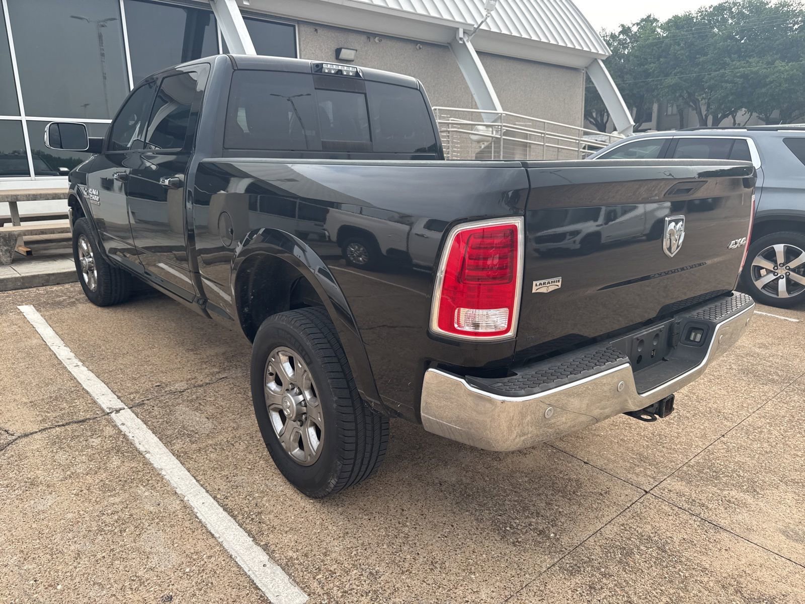 Used 2018 RAM 2500 Laramie w/ Convenience Group AWD/4WD image 5