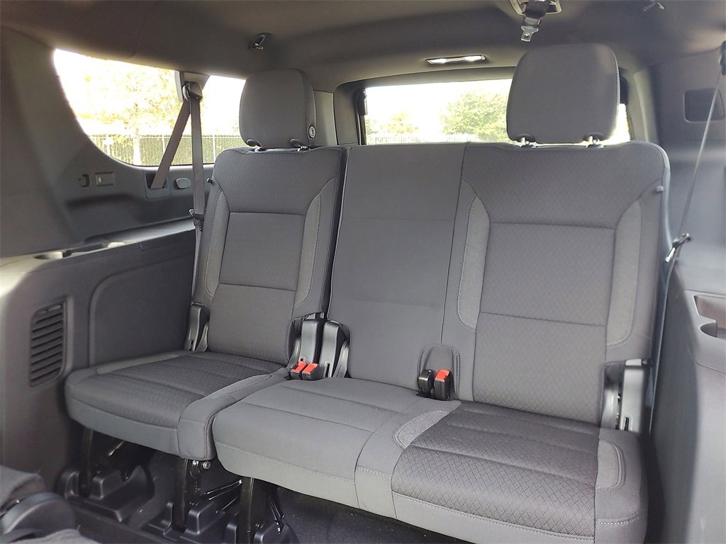 New 2025 Chevrolet Suburban LS w/ LPO, Dark Essentials Package image 9