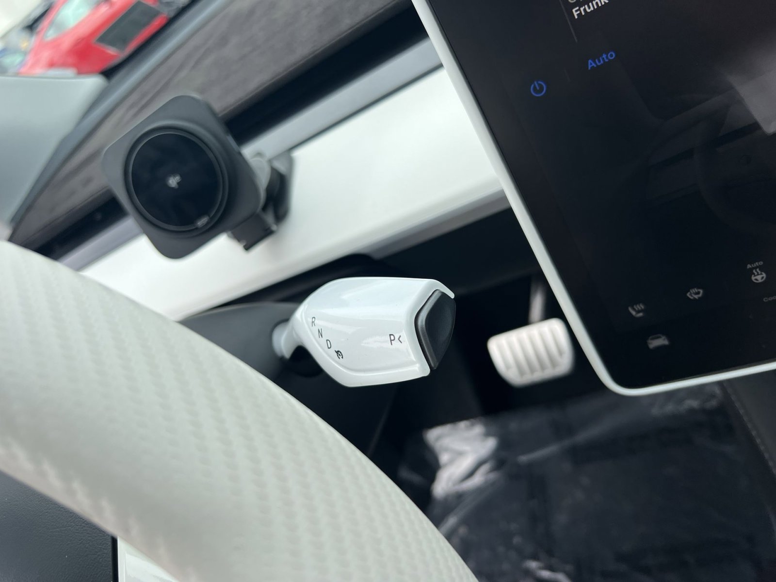 Used 2024 Tesla Model Y Performance image 22