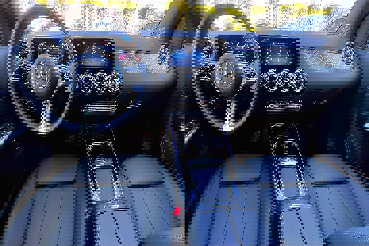 Used 2025 Mercedes-Benz GLA 250 image 15