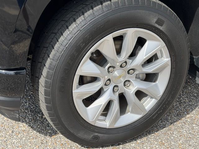 Used 2022 Chevrolet Silverado 1500 Custom w/ LPO, Dark Essentials Package image 9