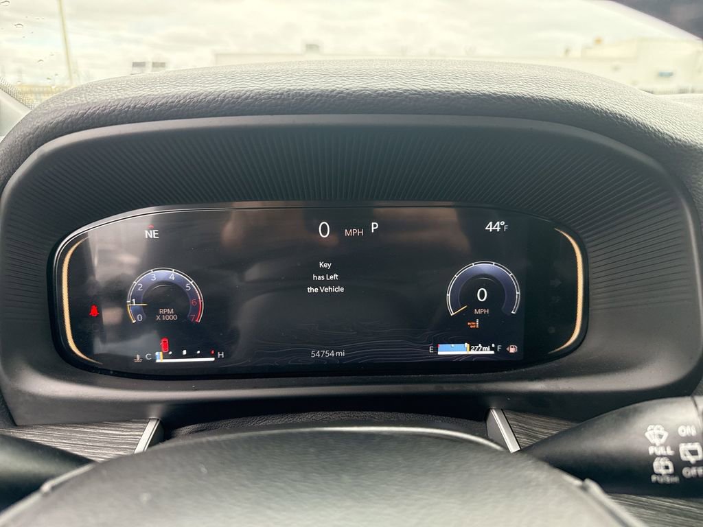 Used 2024 Jeep Wagoneer L Series III w/ Flexible Seating Group image 13