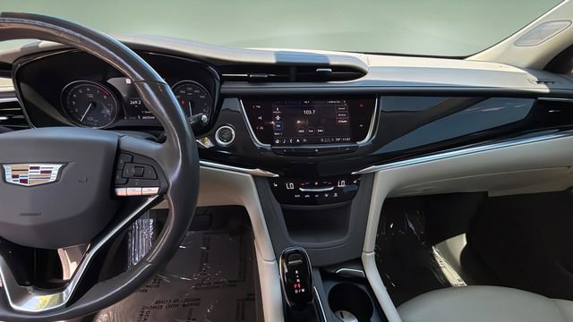 Used 2021 Cadillac XT6 Premium Luxury w/ LPO, Radiant Package FWD image 11