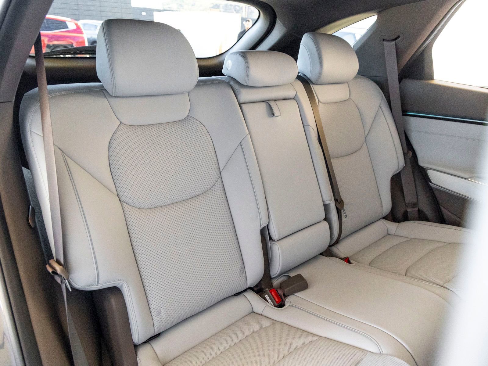 Used 2026 Genesis GV70 2.5T Advanced image 24