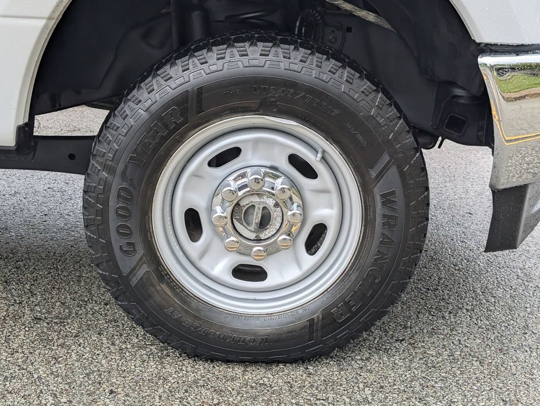 Used 2019 Ford F250 XL w/ Power Equipment Group AWD/4WD image 17