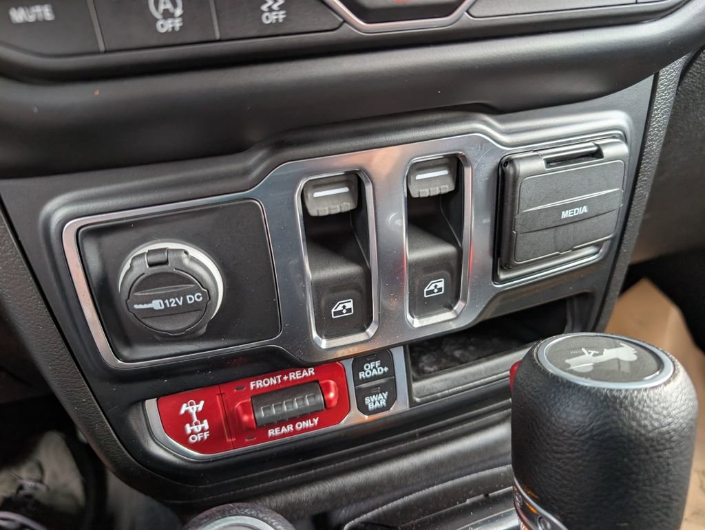 Used 2022 Jeep Wrangler Rubicon image 30