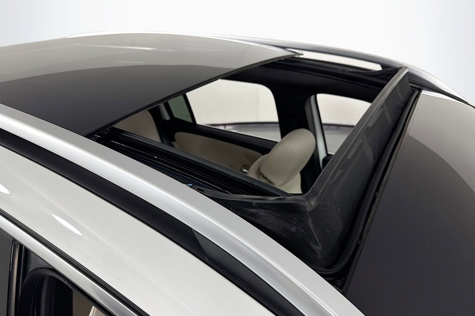 New 2026 Mercedes-Benz GLB 250 image 21