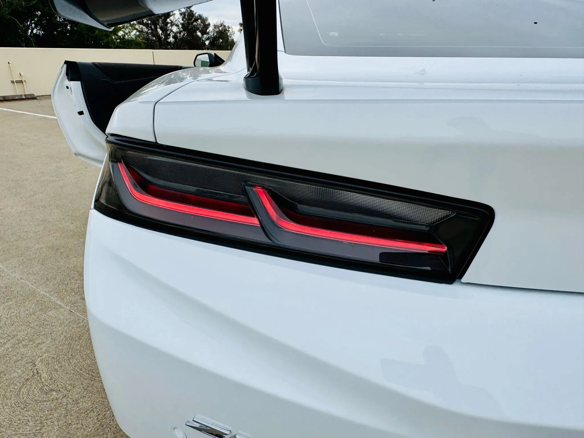 Used 2018 Chevrolet Camaro ZL1 image 21