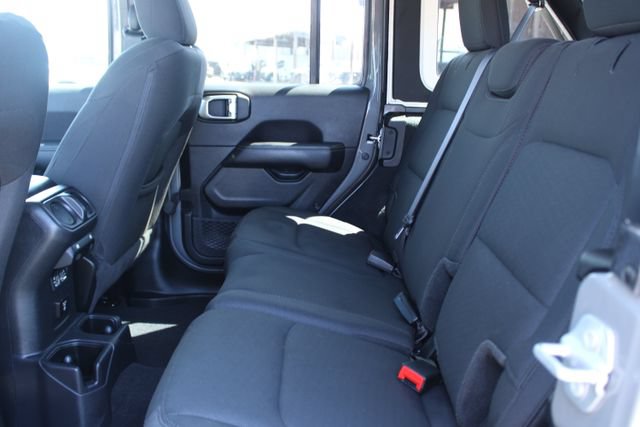 Used 2022 Jeep Wrangler Unlimited Sahara w/ Cold Weather Group AWD/4WD image 42