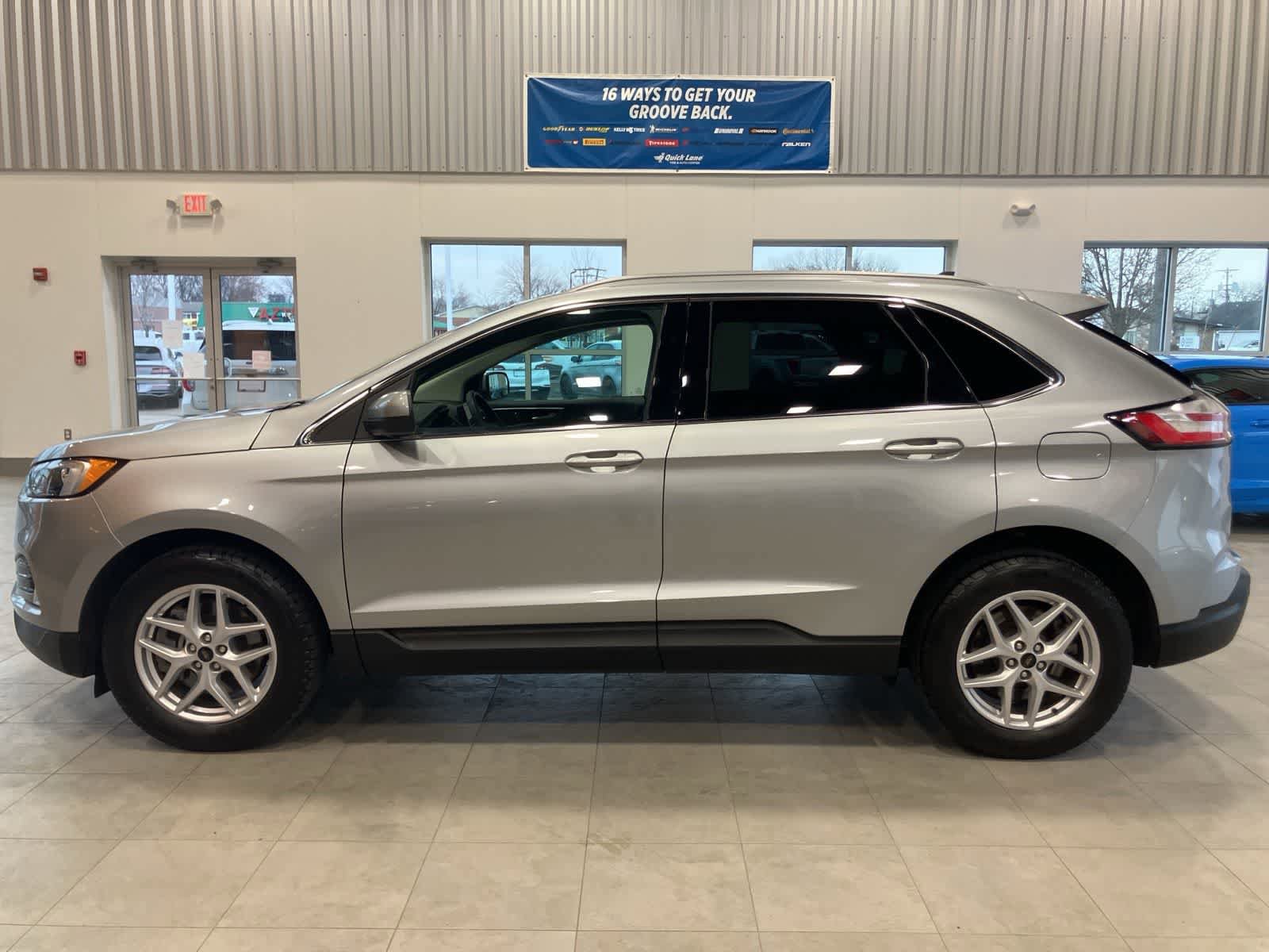 Used 2024 Ford Edge SEL w/ Convenience Package image 8
