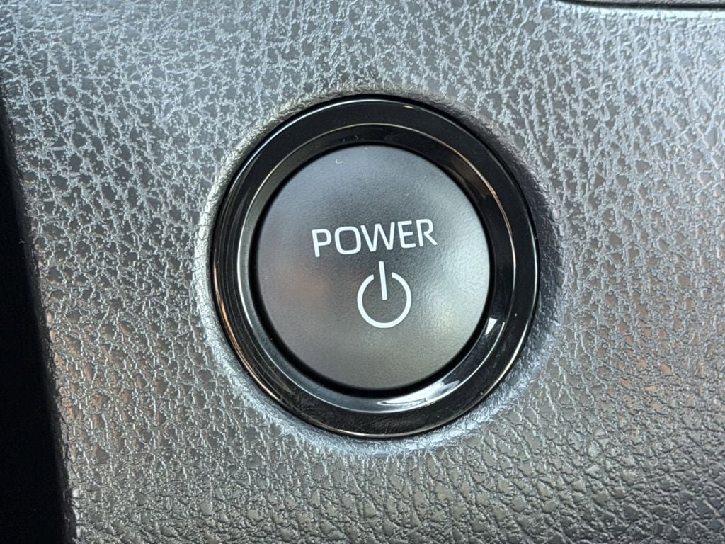 Used 2025 Toyota Camry SE FWD image 22
