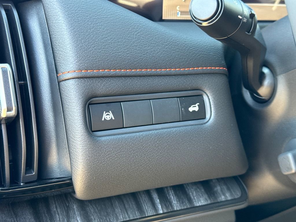 New 2026 Nissan Armada PRO-4X w/ Captain's Chari Seat Package image 23