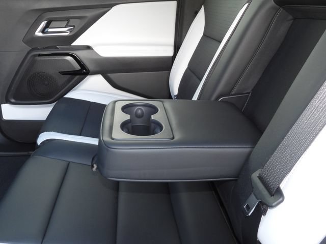 Used 2025 Chevrolet Silverado EV RST AWD/4WD image 43