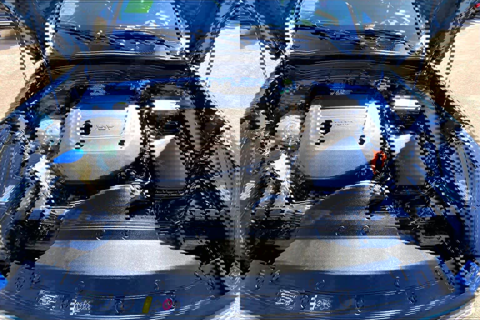 Used 2023 Volvo XC40 B5 Plus w/ Driver Assist Package image 29