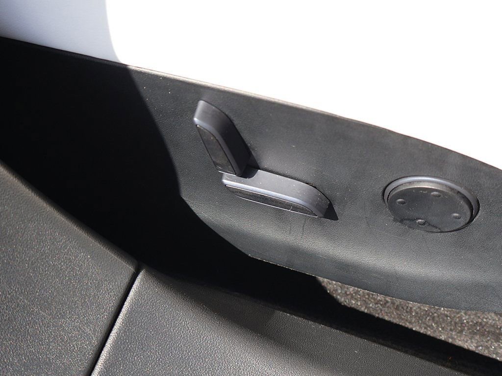 Used 2017 Tesla Model S 75 image 30