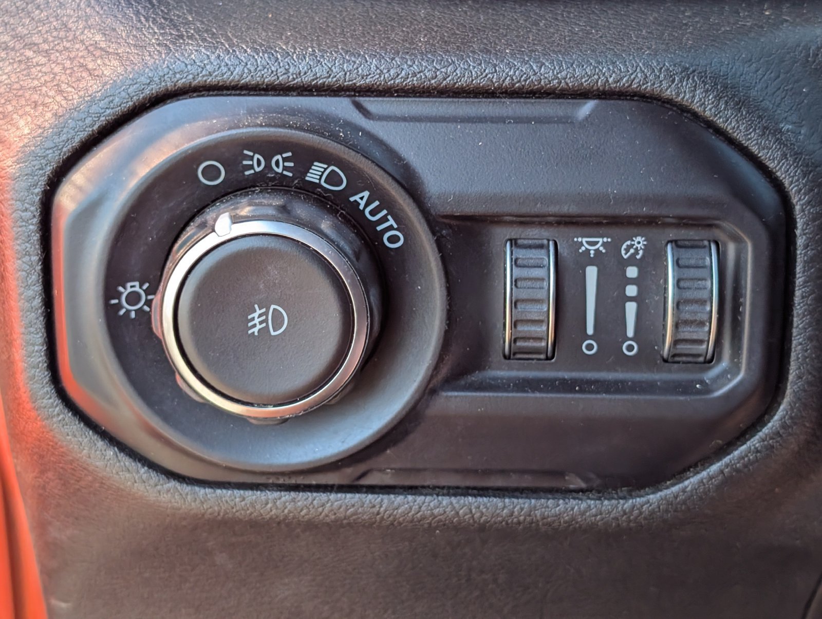 Used 2018 Jeep Wrangler Rubicon AWD/4WD image 27