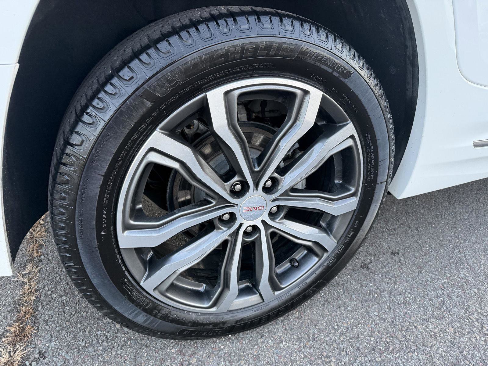 Used 2018 GMC Terrain Denali w/ Advanced Safety Package image 49