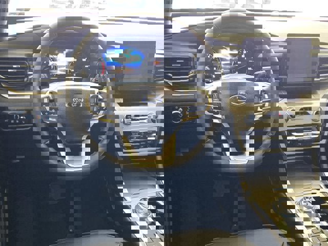 Used 2024 Ford Explorer XLT w/ Equipment Group 202A AWD/4WD image 22