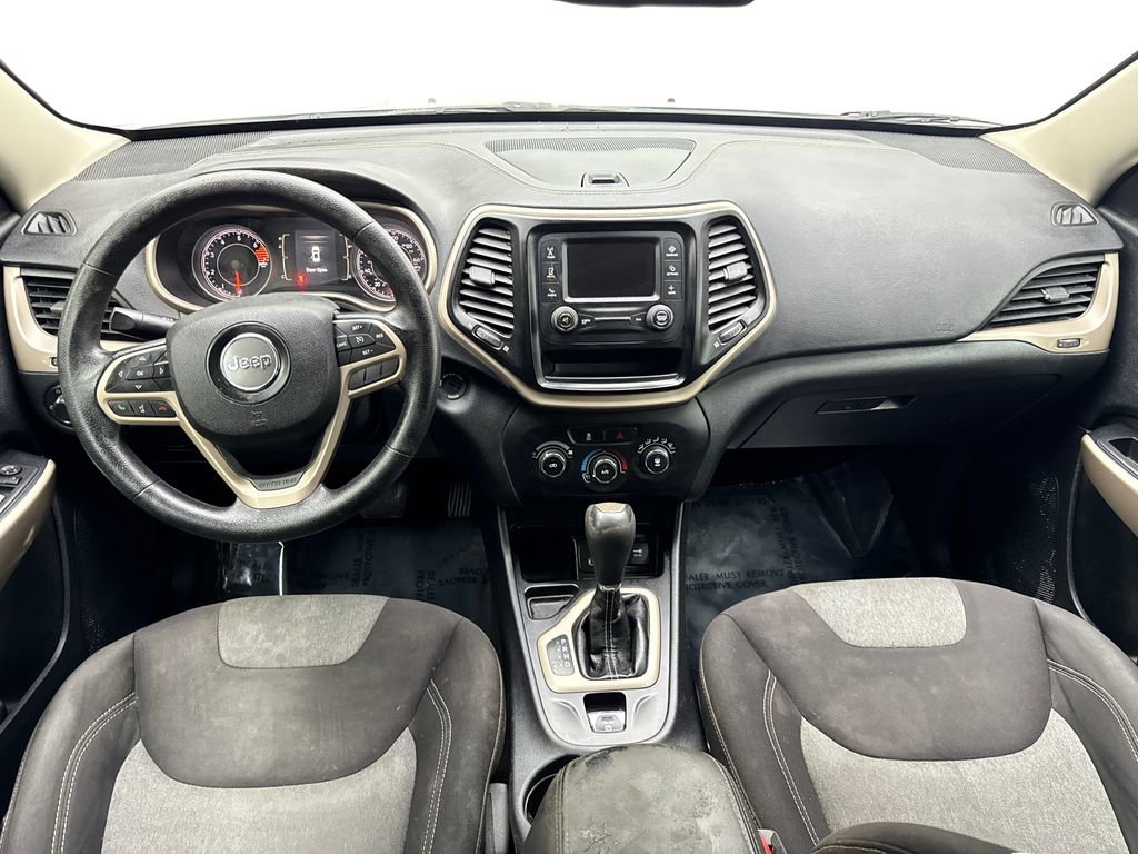 Used 2017 Jeep Cherokee Sport image 51