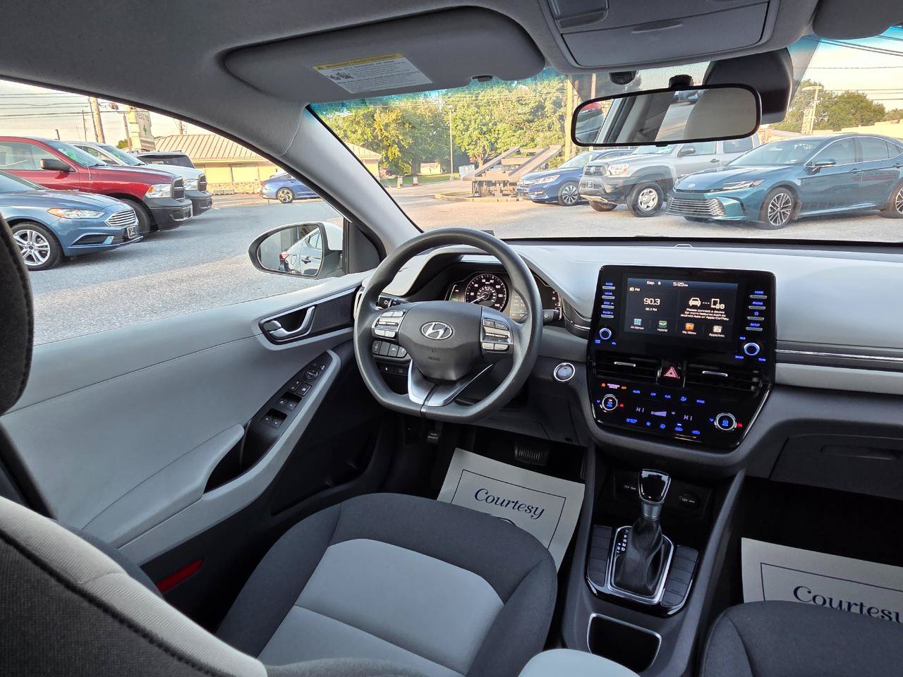 Used 2020 Hyundai Ioniq Blue FWD image 24