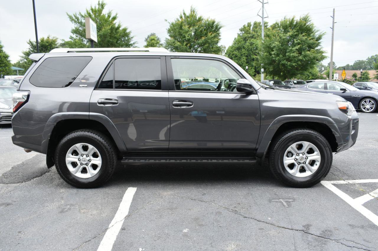 Used 2016 Toyota 4Runner SR5 image 5