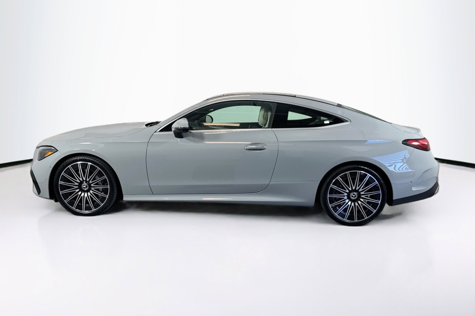 New 2026 Mercedes-Benz CLE 450 4MATIC Coupe image 8