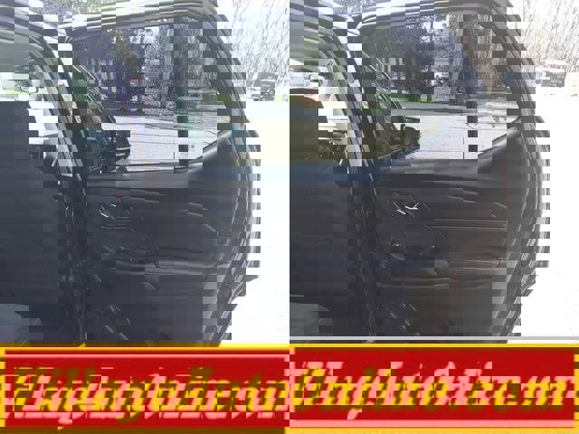 Used 2021 Chevrolet Traverse LT image 41