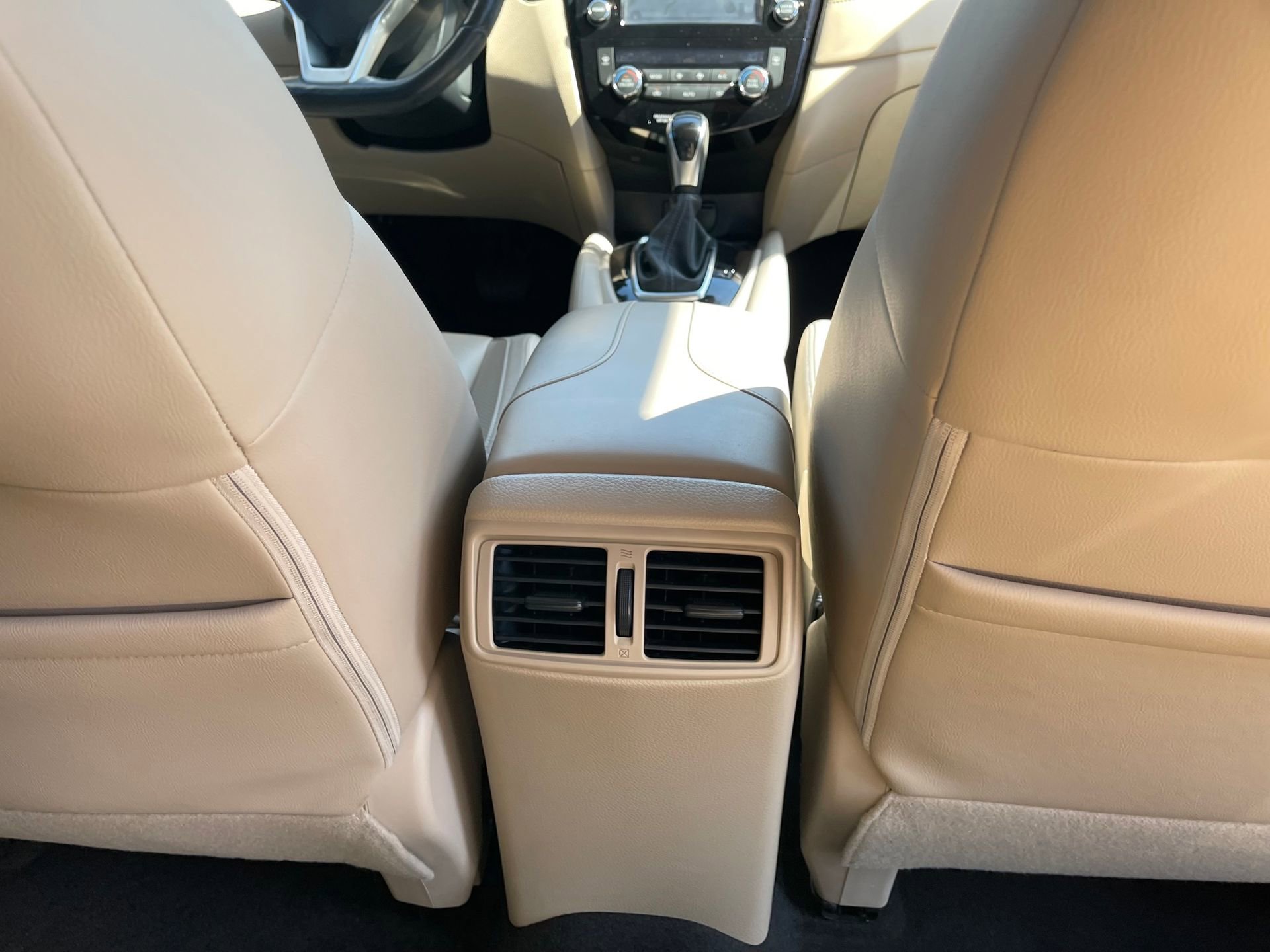 Used 2017 Nissan Rogue SL w/ SL Premium Package FWD image 27