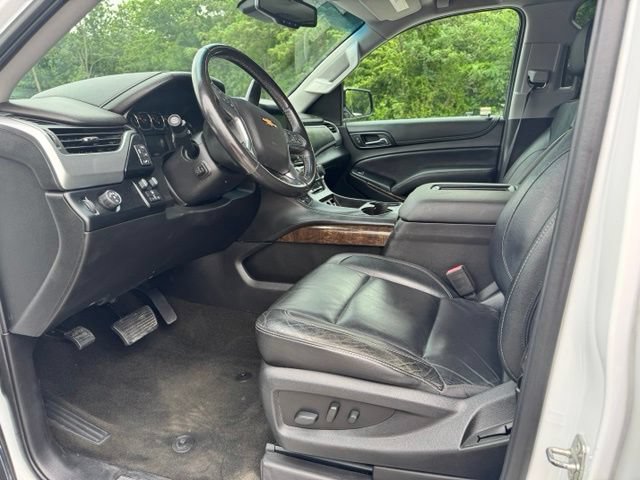 Used 2018 Chevrolet Suburban LT w/ LT Signature Package RWD image 35