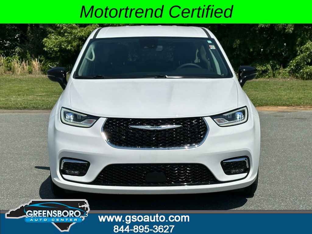 Used 2024 Chrysler Pacifica Touring-L FWD image 10