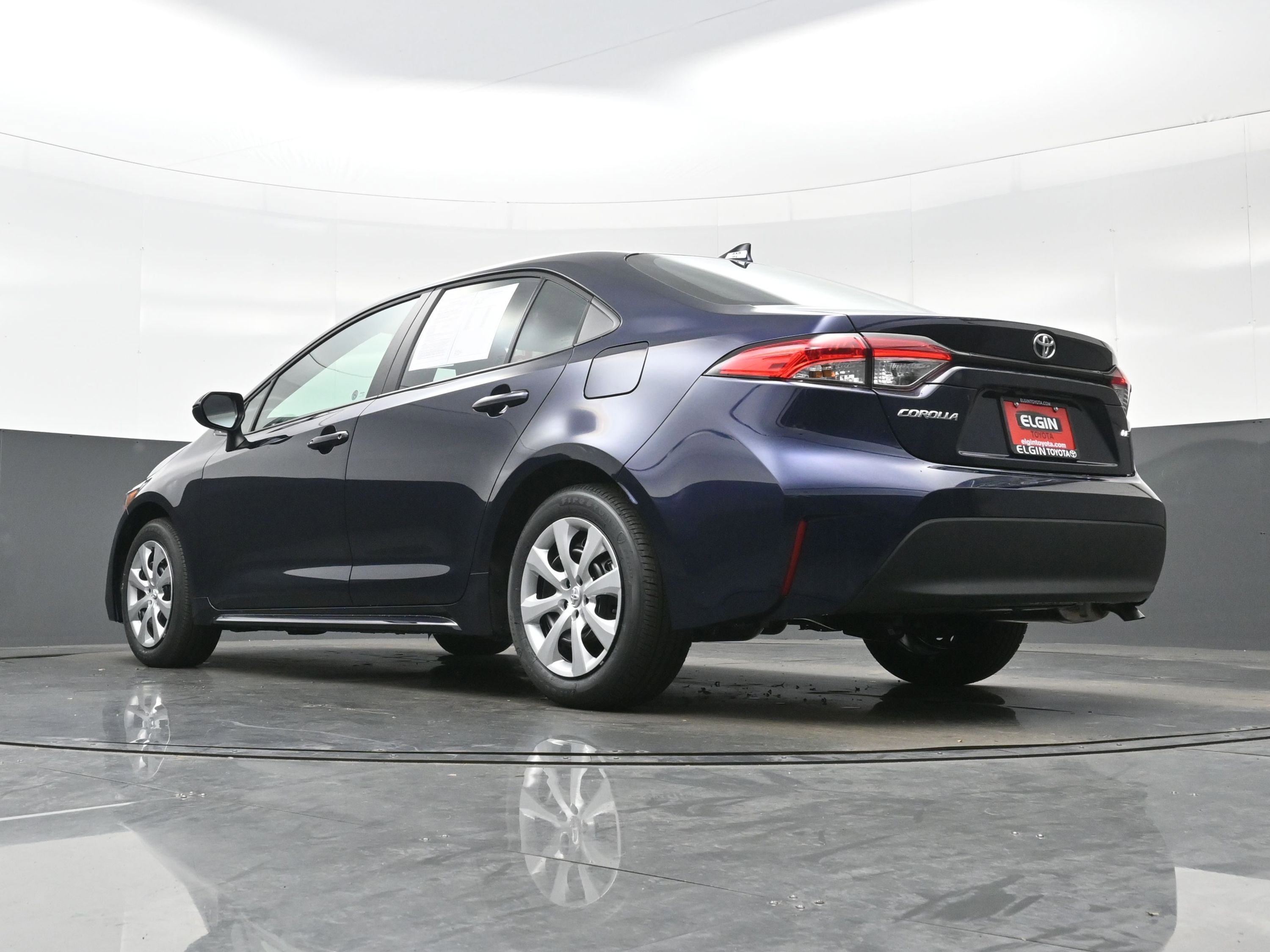 Used 2026 Toyota Corolla LE FWD image 28