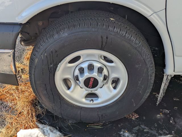 New 2025 GMC Savana 3500 w/ Power Convenience Package RWD image 3