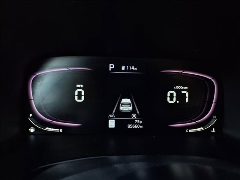 Used 2023 Kia Soul LX w/ LX Technology Package image 17