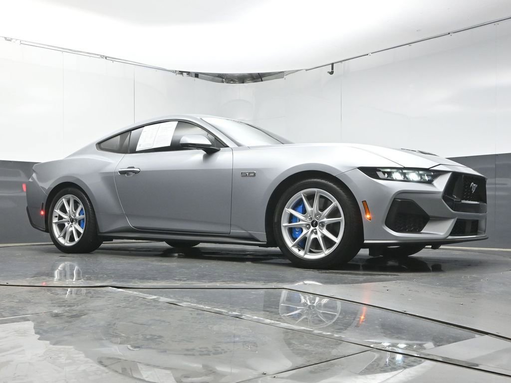 Used 2024 Ford Mustang GT Premium image 28