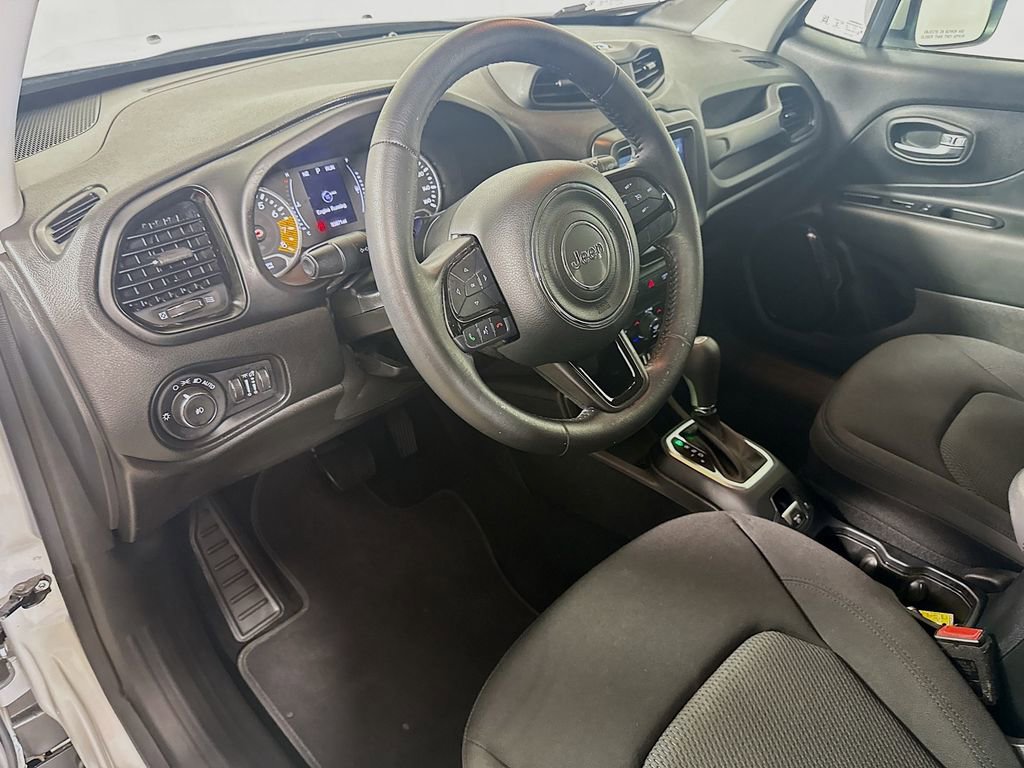 Used 2019 Jeep Renegade Altitude w/ Quick Order Package 2XM image 9