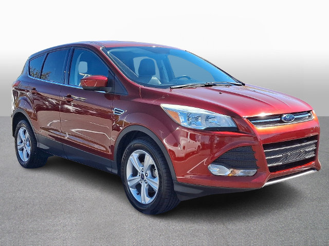 Used 2016 Ford Escape SE w/ SE Leather Comfort Package FWD image 3