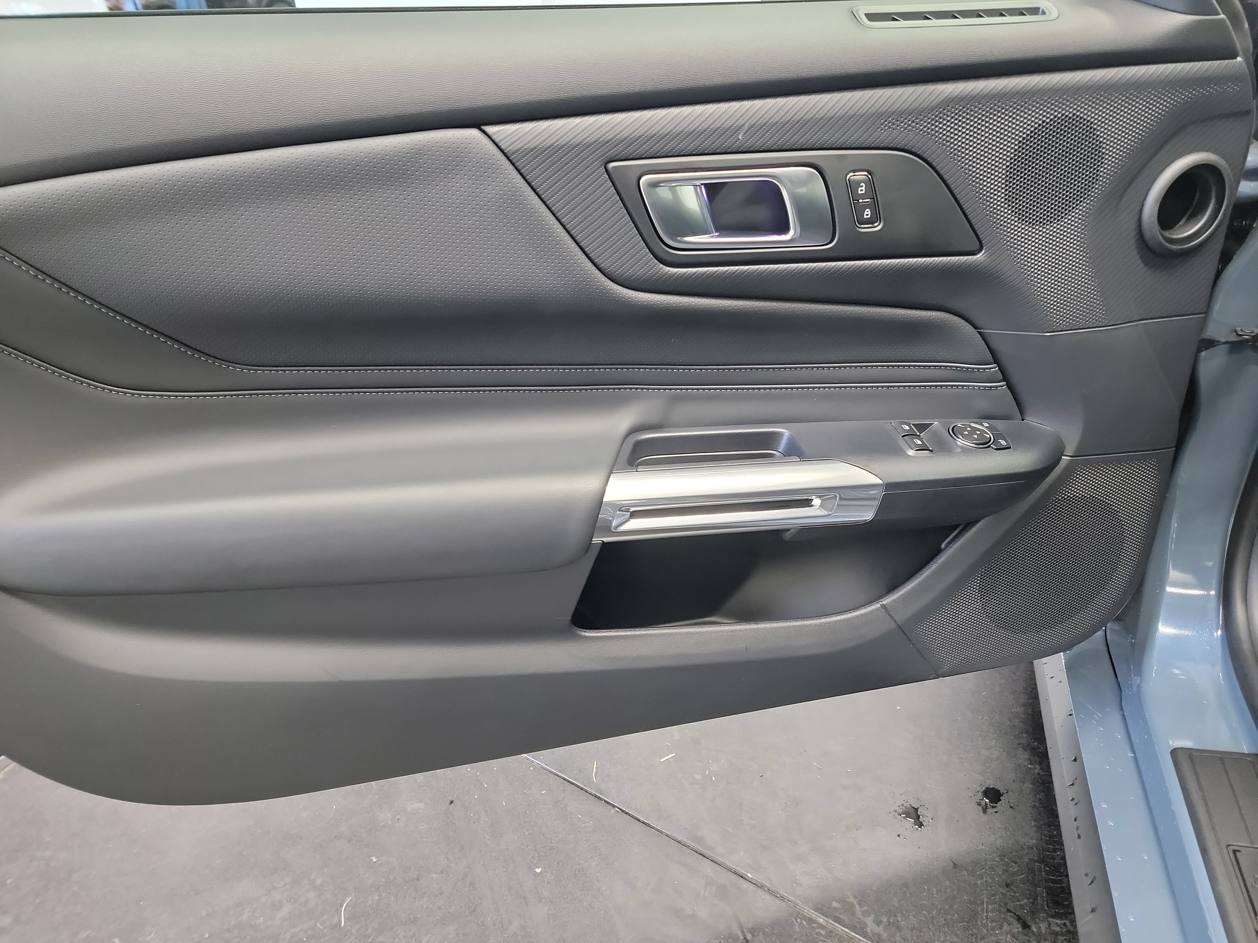 Used 2026 Ford Mustang Premium RWD image 13