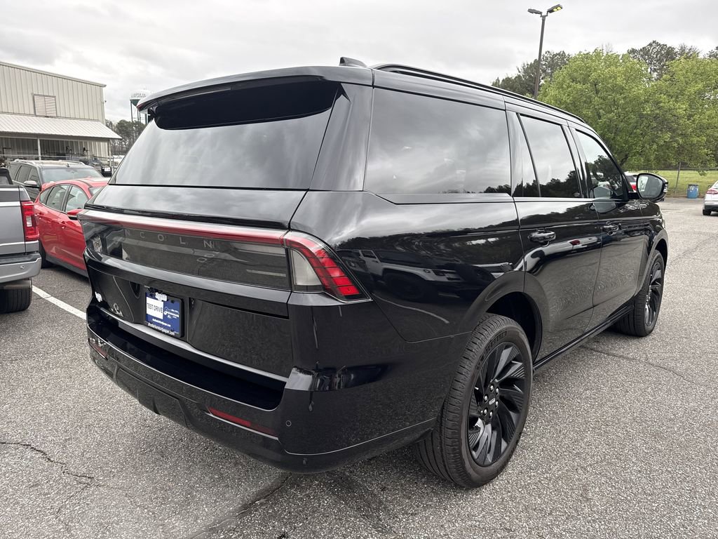 Used 2025 Lincoln Navigator Reserve w/ Jet Appearance Package image 7