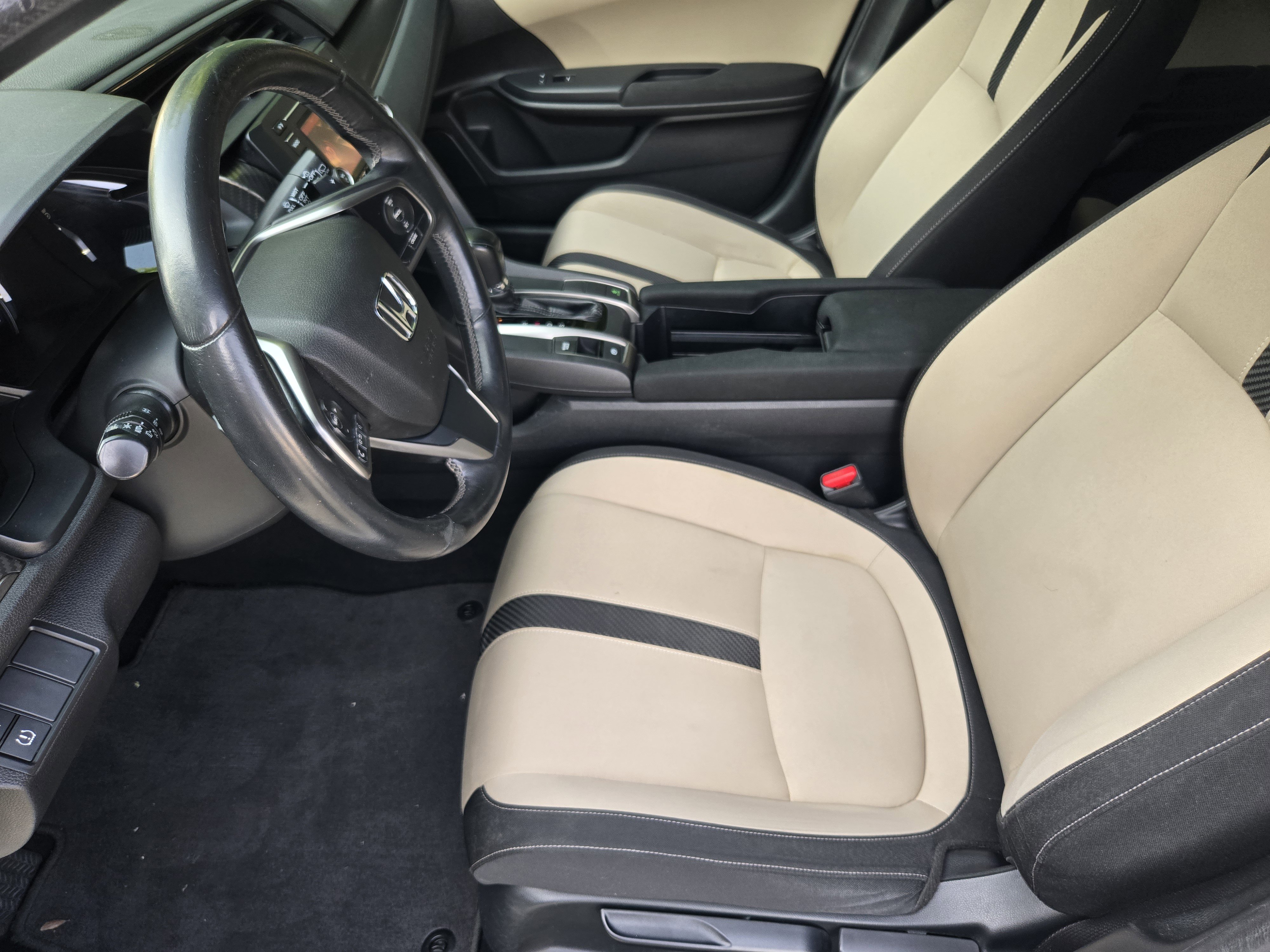 Used 2018 Honda Civic Sport image 9