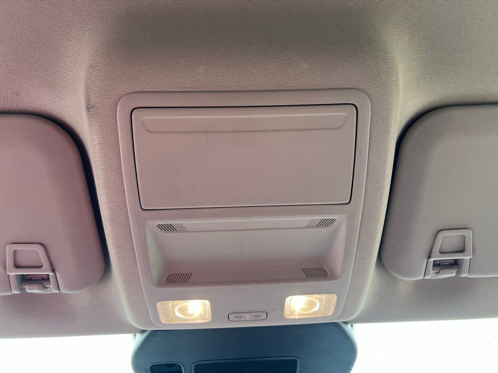 Used 2020 Ford Escape SE image 30