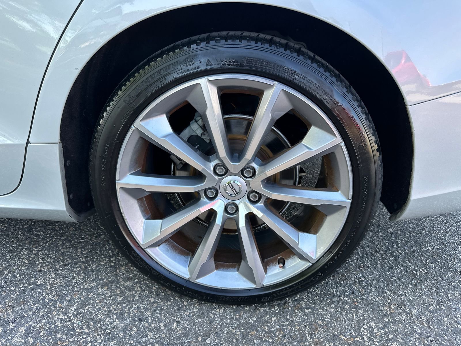 Used 2019 Volvo S60 T5 Momentum w/ Multimedia Package FWD image 20