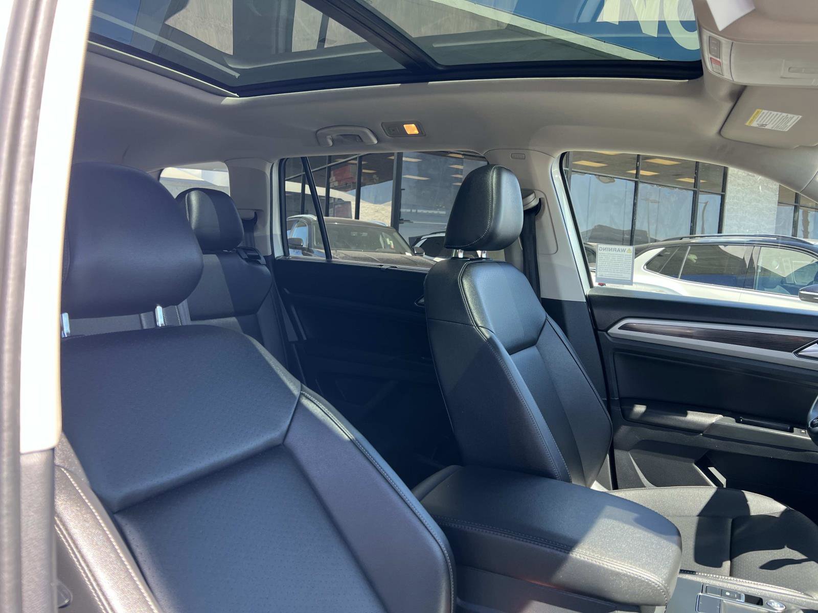 Used 2019 Volkswagen Atlas SE w/ Panoramic Sunroof Package image 32