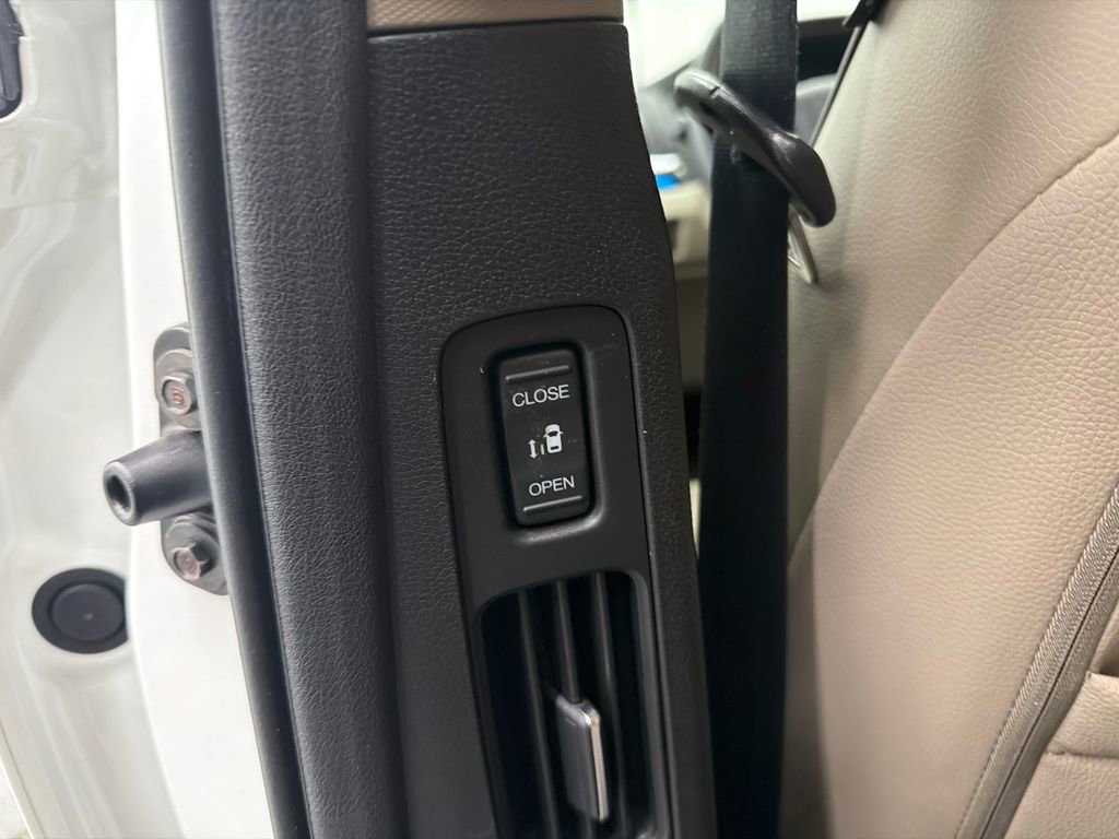 Used 2022 Honda Odyssey Elite image 24