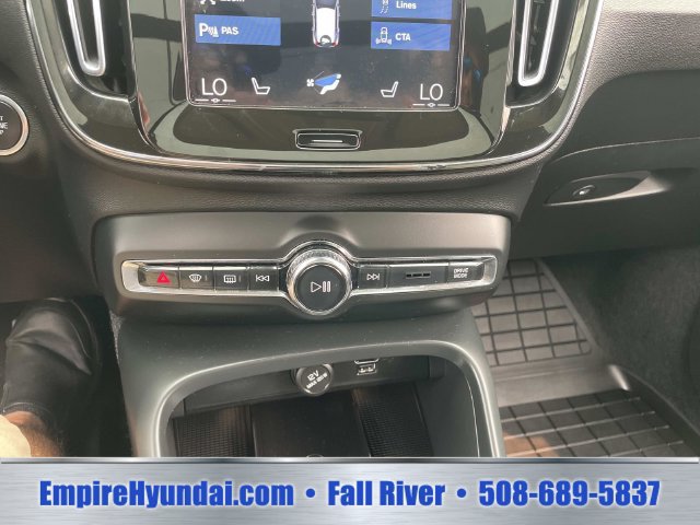 Used 2020 Volvo XC40 T5 Inscription w/ Protection Package AWD/4WD image 26