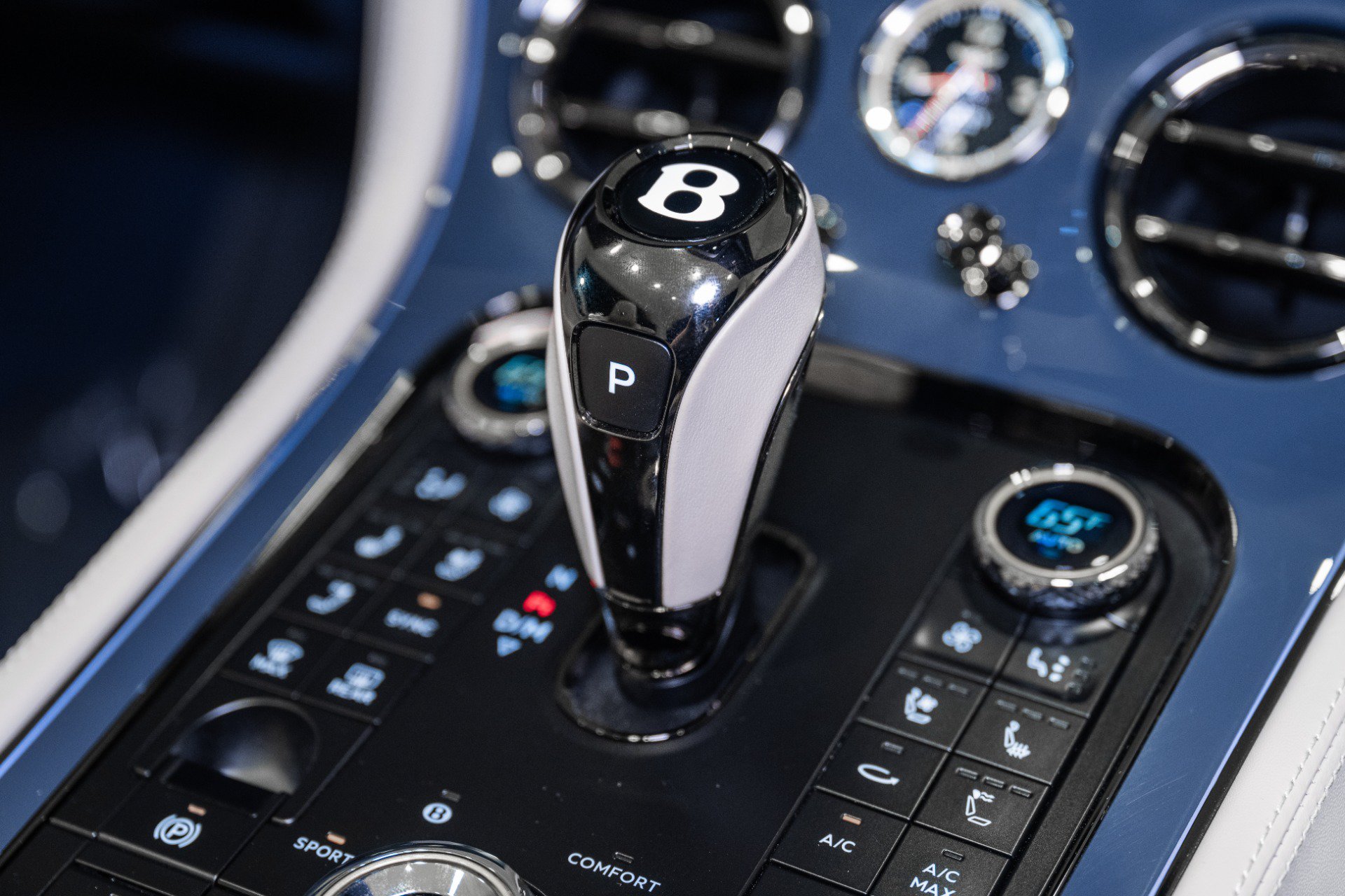 New 2026 Bentley Continental GTC AWD/4WD image 39